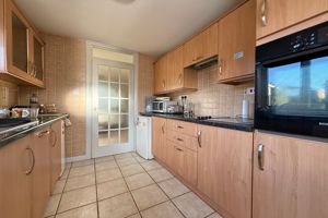 Kitchen- click for photo gallery